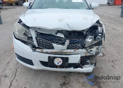 2013 Suzuki Kizashi z USA, uszkodzony, nr VIN JS2RE9A16D6100052